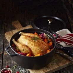 Staub 7-quart Matte Black Round Dutch Oven -Zwilling Shop 000017453