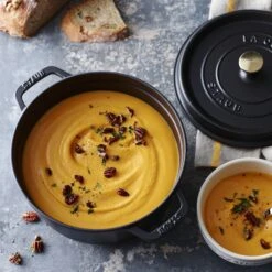 Staub 7-quart Matte Black Round Dutch Oven -Zwilling Shop 000017584