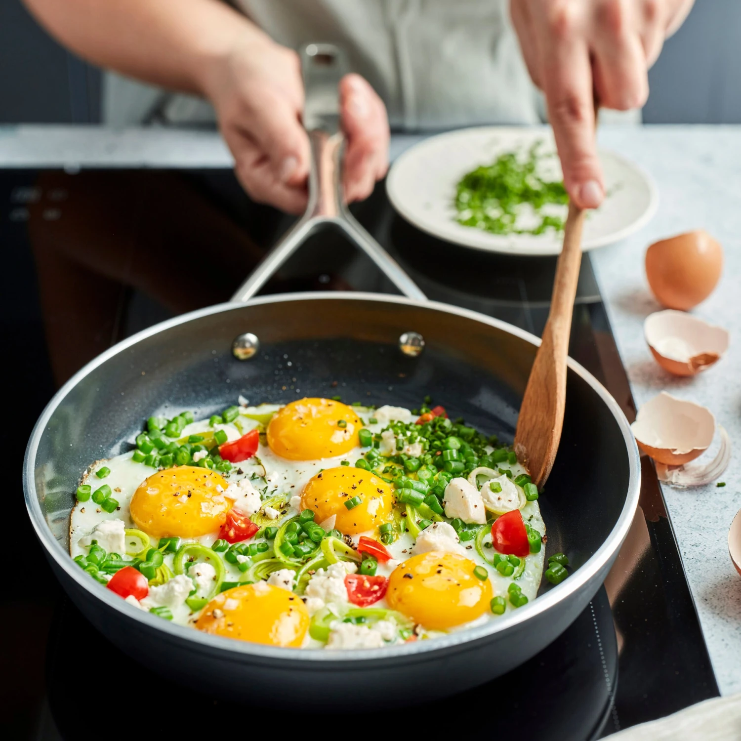 Demeyere AluPro 8" Ceramic Nonstick Fry Pan 6 Demeyere AluPro 8" Ceramic Nonstick Fry Pan - Image 4