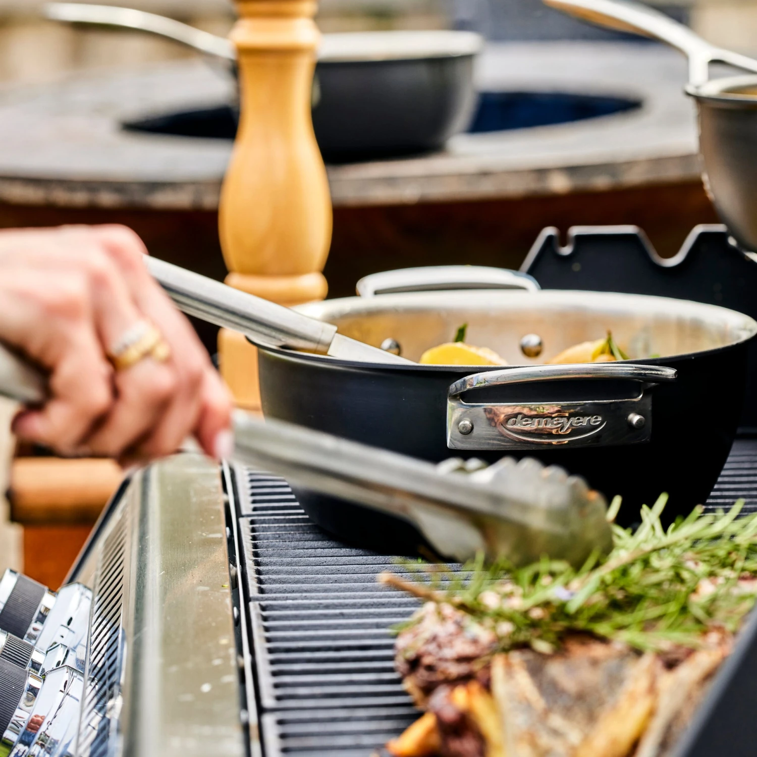 Demeyere Black 3.5-quart Dutch Oven With Lid 11 Demeyere Black 3.5-quart Dutch Oven With Lid - Image 9