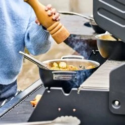 Demeyere Black 3.5-quart Dutch Oven With Lid 17 Demeyere Black 3.5-quart Dutch Oven With Lid -Zwilling Shop 1026913 06