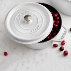 Staub 7-quart White Round Dutch Oven -Zwilling Shop 17723 rgb 300dpi