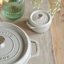 Staub 0.25-quart White Truffle Mini Round Dutch Oven -Zwilling Shop 17758 rgb 300dpi