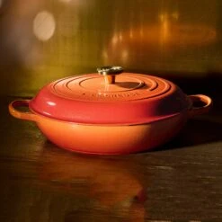 Le Creuset Signature Cast Iron 3.5-quart Flamme Doree Braiser -Zwilling Shop 20241011 Q125FLAMMEDOREEBRAISER 002 0e9c137c 0a0c 47c2 8e15 8cff220131c6