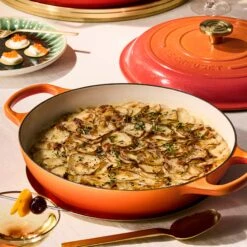 Le Creuset Signature Cast Iron 3.5-quart Flamme Doree Braiser -Zwilling Shop 20241011 Q125POTATOGRATIN 003 9c6f1630 ec80 419b b720 cdd3b7420864