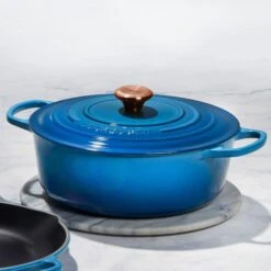 Le Creuset Signature Cast Iron 6.75-quart Marseille Round Wide Dutch Oven With Copper Knob -Zwilling Shop 2 2367e832 3b1b 4ee8 b1ca f76068ed4bf8