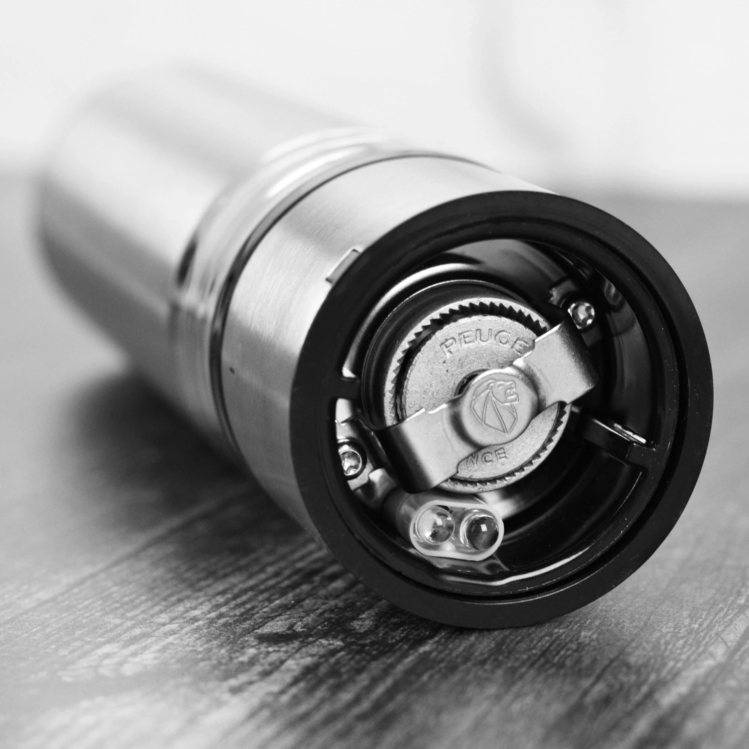 Peugeot Elis Sense 8" Stainless Steel Electric Pepper Mill 4 Peugeot Elis Sense 8" Stainless Steel Electric Pepper Mill - Image 2