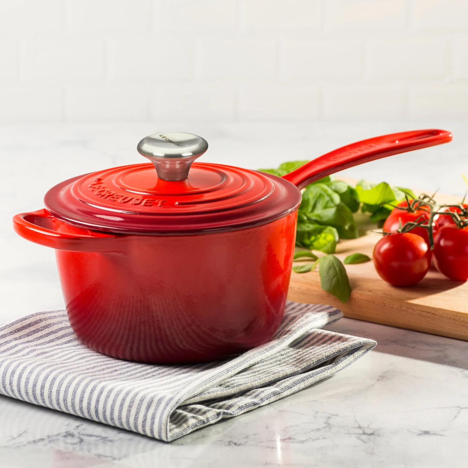 Le Creuset Signature Cast Iron 9 Piece Cerise Cast Iron Cookware Set 9 Le Creuset Signature Cast Iron 9 Piece Cerise Cast Iron Cookware Set - Image 7