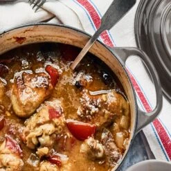 Le Creuset Signature Cast Iron 3.5-quart Oyster Round Dutch Oven & Cookbook Set -Zwilling Shop 37299