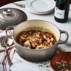 Le Creuset Signature Cast Iron 5.5-quart Oyster Round Dutch Oven 14 Le Creuset Signature Cast Iron 5.5-quart Oyster Round Dutch Oven -Zwilling Shop 37310