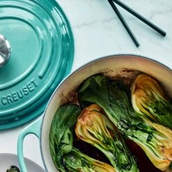 Le Creuset Signature Cast Iron 5.5-quart Caribbean Round Dutch Oven -Zwilling Shop 37336