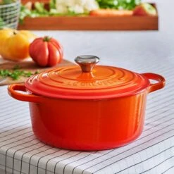 Le Creuset Signature Cast Iron 7.25-quart Flame Round Dutch Oven -Zwilling Shop 37361