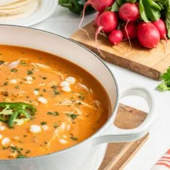 Le Creuset Signature Cast Iron 4.5-quart White Round Dutch Oven -Zwilling Shop 37426 c16fe020 a08e 4ef2 8576 2e4822ff5db2