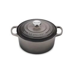 Le Creuset Signature Cast Iron 3.5-quart Oyster Round Dutch Oven