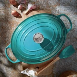 Le Creuset Signature Cast Iron 5-quart Caribbean Oval Dutch Oven -Zwilling Shop 37679