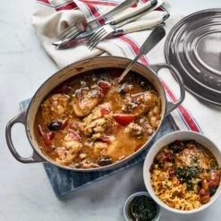 Le Creuset Signature Cast Iron 6.75-quart Oyster Oval Dutch Oven -Zwilling Shop 37702