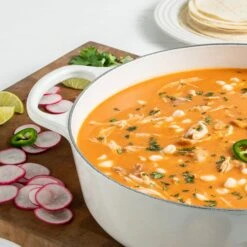 Le Creuset Signature Cast Iron 9.5-quart White Oval Dutch Oven -Zwilling Shop 37729