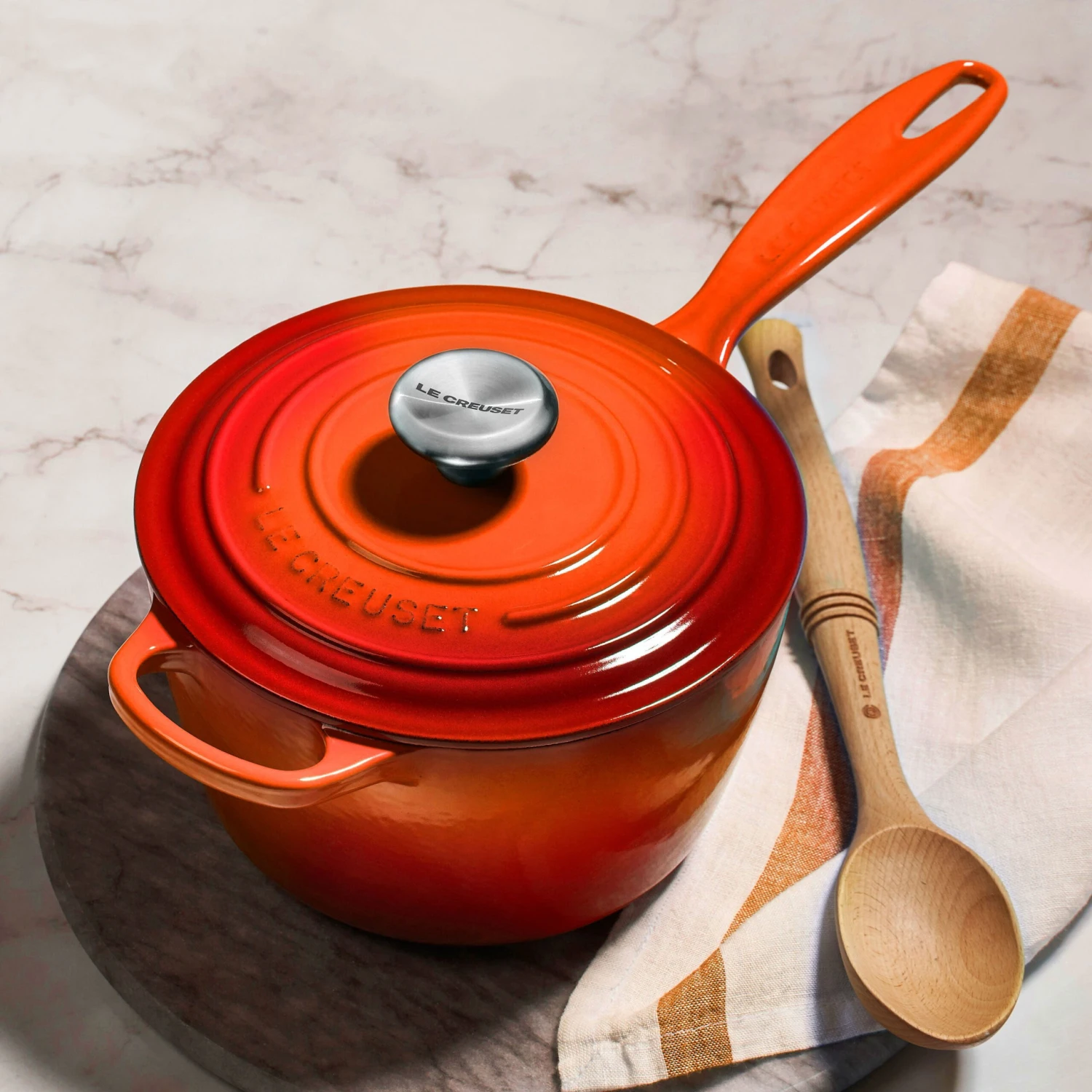 Le Creuset Signature Cast Iron 2.25-quart Flame Saucepan 8 Le Creuset Signature Cast Iron 2.25-quart Flame Saucepan - Image 6