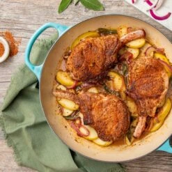 Le Creuset Signature Cast Iron 3.5-quart Caribbean Braiser -Zwilling Shop 38020