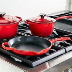 Le Creuset Signature Cast Iron 10.25" Cerise Skillet 13 Le Creuset Signature Cast Iron 10.25" Cerise Skillet -Zwilling Shop 38141