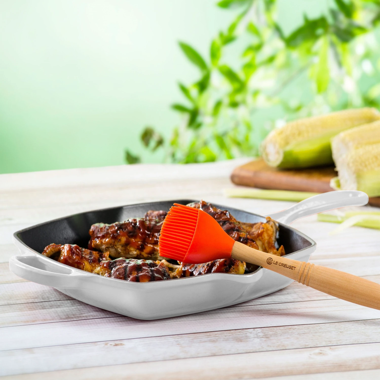 Le Creuset Signature Cast Iron 10.25" White Square Grill Pan 6 Le Creuset Signature Cast Iron 10.25" White Square Grill Pan - Image 4