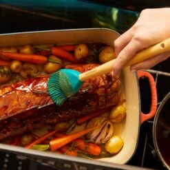 Le Creuset Signature Cast Iron 12.75" X 9.75" Flame Roasting Pan -Zwilling Shop 38487