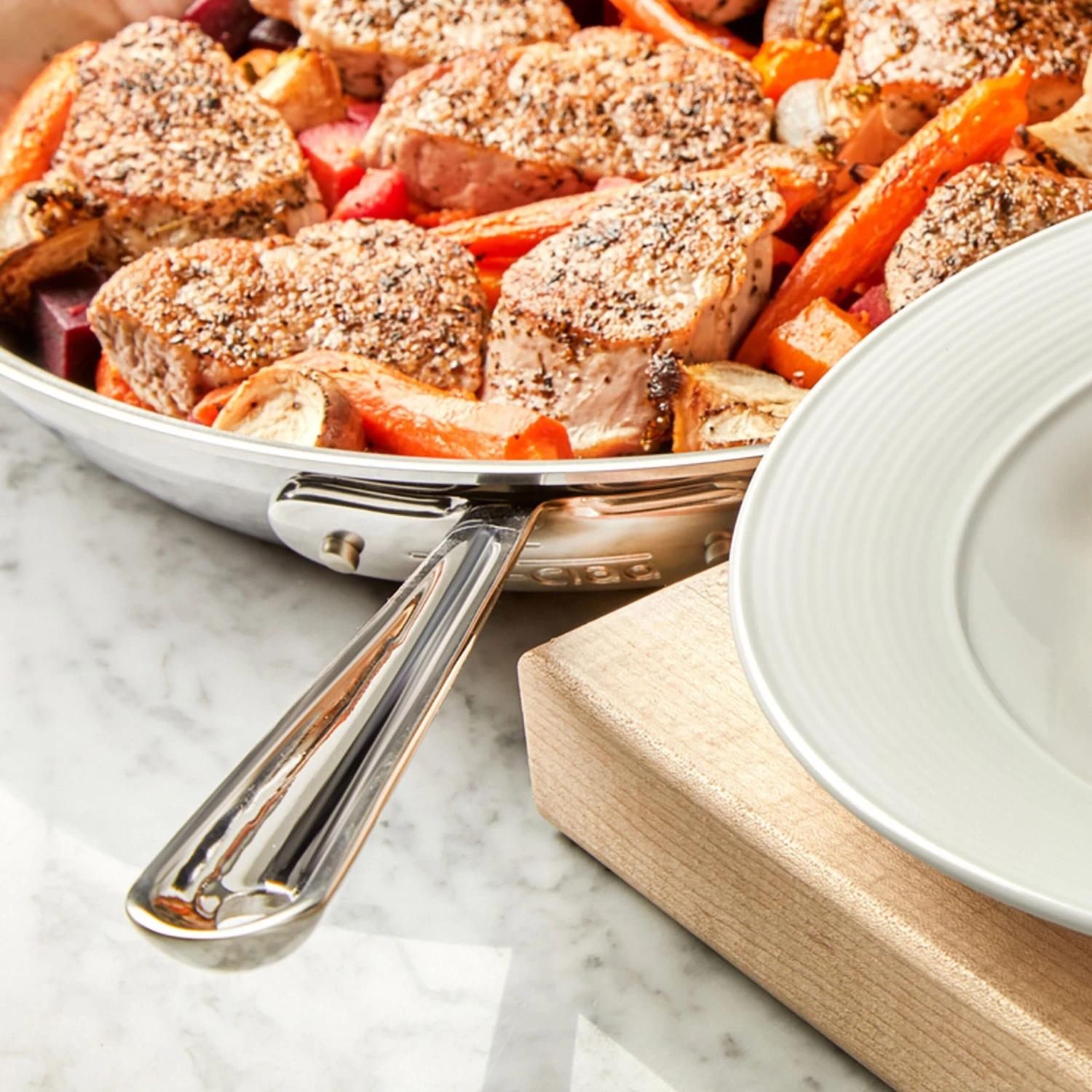 All-Clad D5 Brushed Stainless 10" Fry Pan 8 All-Clad D5 Brushed Stainless 10" Fry Pan - Image 6