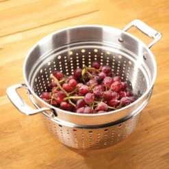 All-Clad D3 Stainless 7-quart Pasta Pentola Stock Pot With Insert -Zwilling Shop 40063 e2f7715b eff6 46ea 9ae9 4316992bf1dd