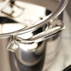 All-Clad D3 Stainless 8-quart Stock Pot 12 All-Clad D3 Stainless 8-quart Stock Pot -Zwilling Shop 40070