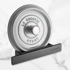 Staub Cast Iron Lid Holder 13 Staub Cast Iron Lid Holder -Zwilling Shop 40511 364 0 01 e7474b5e ea09 467a a8eb b4a39f3d3312
