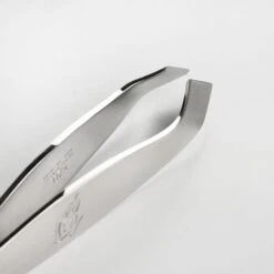 Shun 5.5" Fish Bone Tweezers -Zwilling Shop 44654