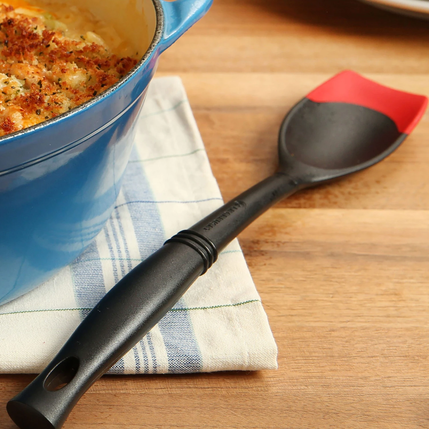 Le Creuset 4 Piece Bi-Material Silicone Utensil Set 9 Le Creuset 4 Piece Bi-Material Silicone Utensil Set - Image 7