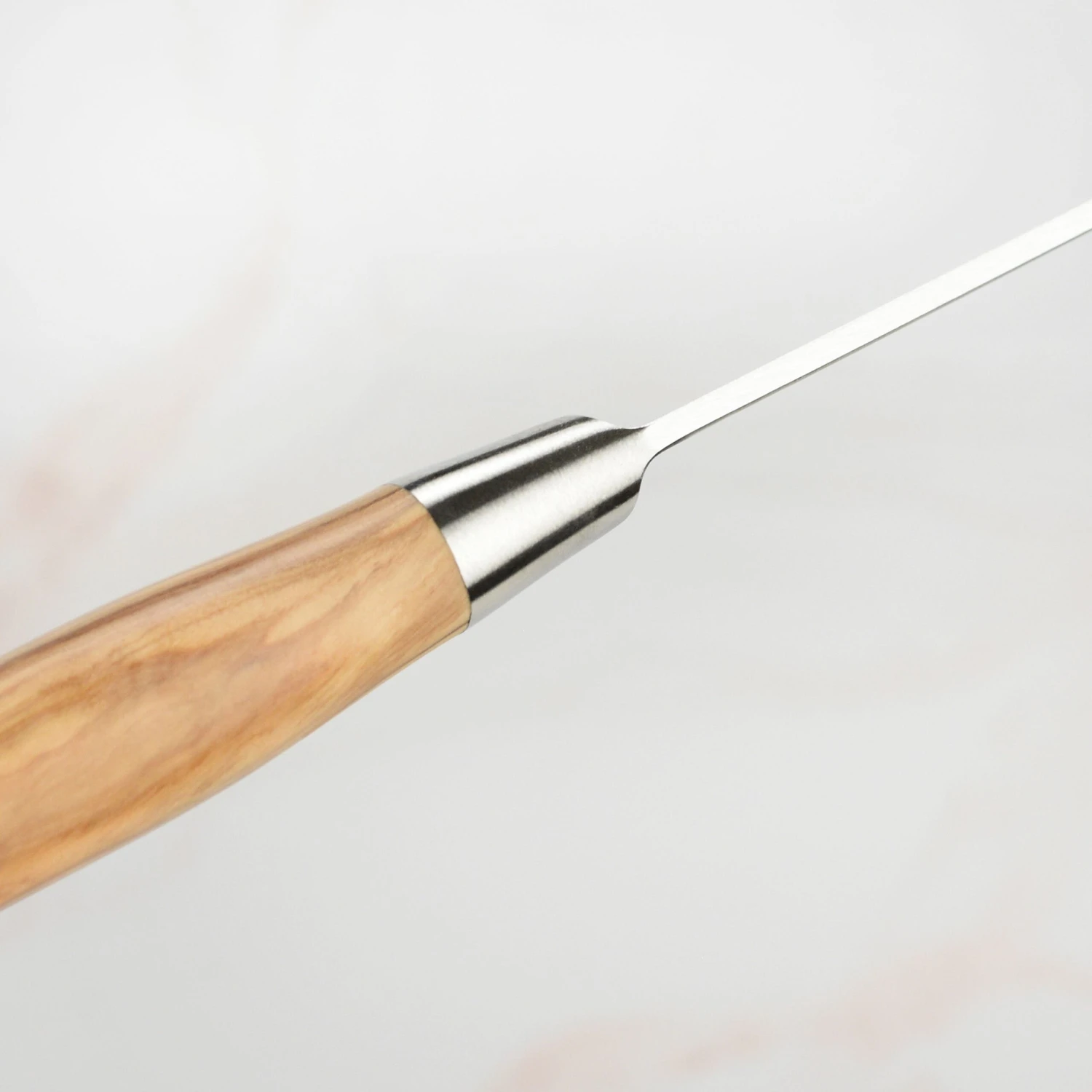 Messermeister Oliva Elite 9" Bread Knife 5 Messermeister Oliva Elite 9" Bread Knife - Image 3