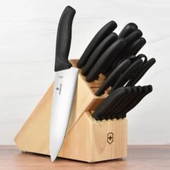 Victorinox Swiss Classic 18 Piece Knife Block Set