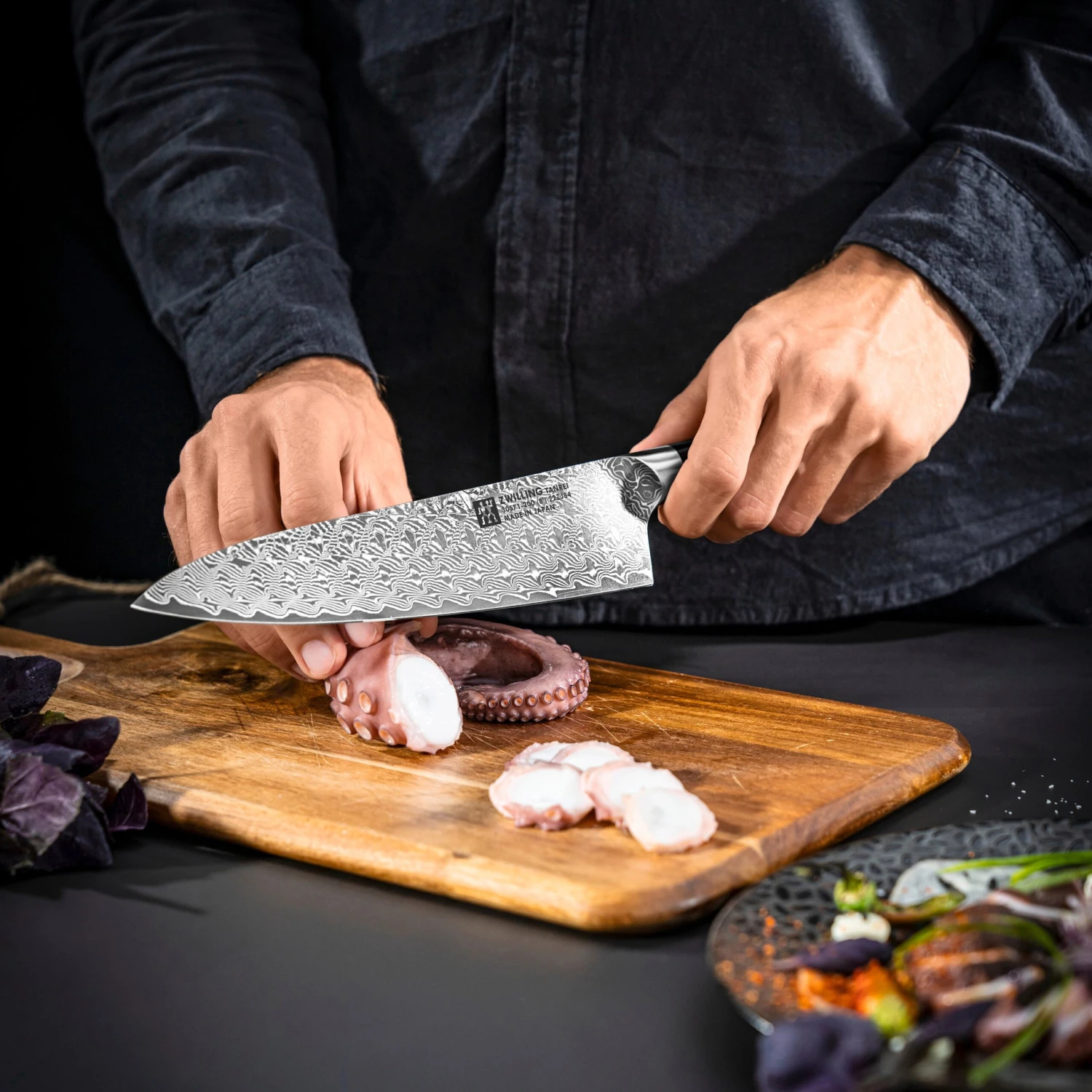 Zwilling Tanrei 5 Piece Magnetic Knife Stand Set 5 Zwilling Tanrei 5 Piece Magnetic Knife Stand Set - Image 3