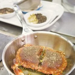 Le Creuset Stainless Steel 2-quart Saucier -Zwilling Shop 51263