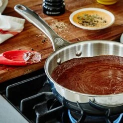 Le Creuset Stainless Steel 3.5-quart Saucier -Zwilling Shop 51272