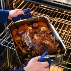 Hestan 16.5x11.75" Tri-Ply Roasting Pan With Rack -Zwilling Shop 51774