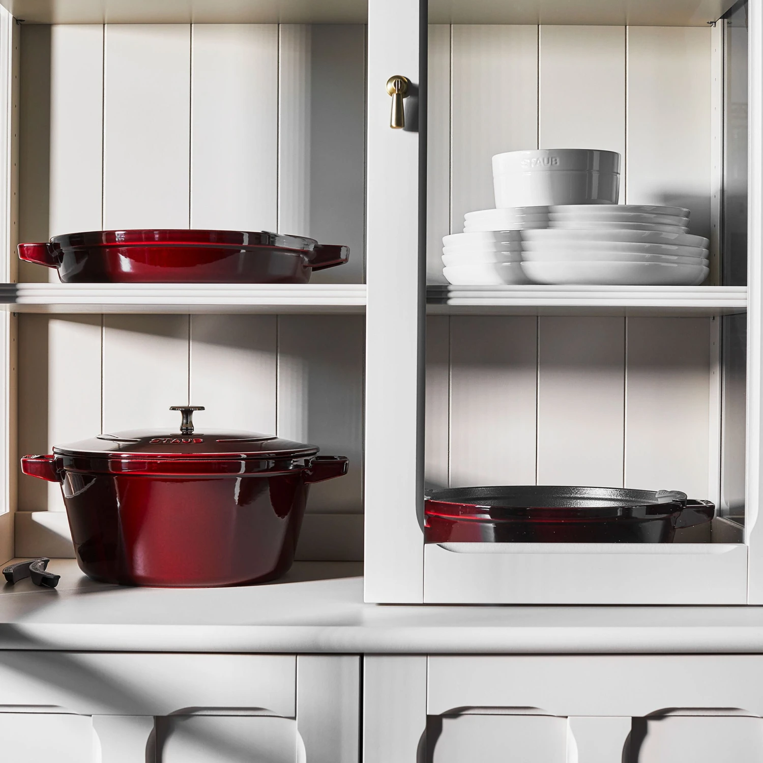 Staub 4 Piece Grenadine Stackable Cast Iron Cookware Set 6 Staub 4 Piece Grenadine Stackable Cast Iron Cookware Set - Image 4