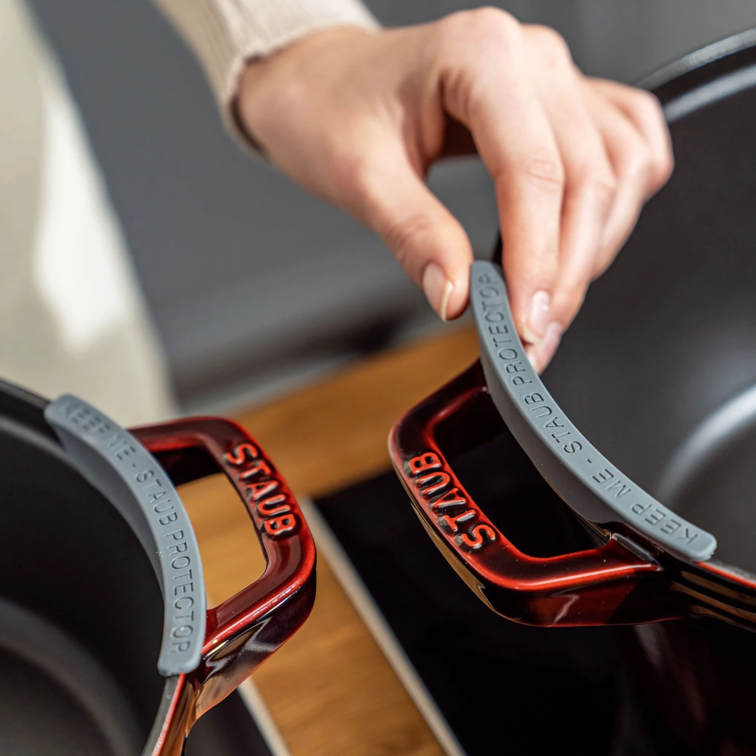 Staub 4 Piece Grenadine Stackable Cast Iron Cookware Set 9 Staub 4 Piece Grenadine Stackable Cast Iron Cookware Set - Image 7