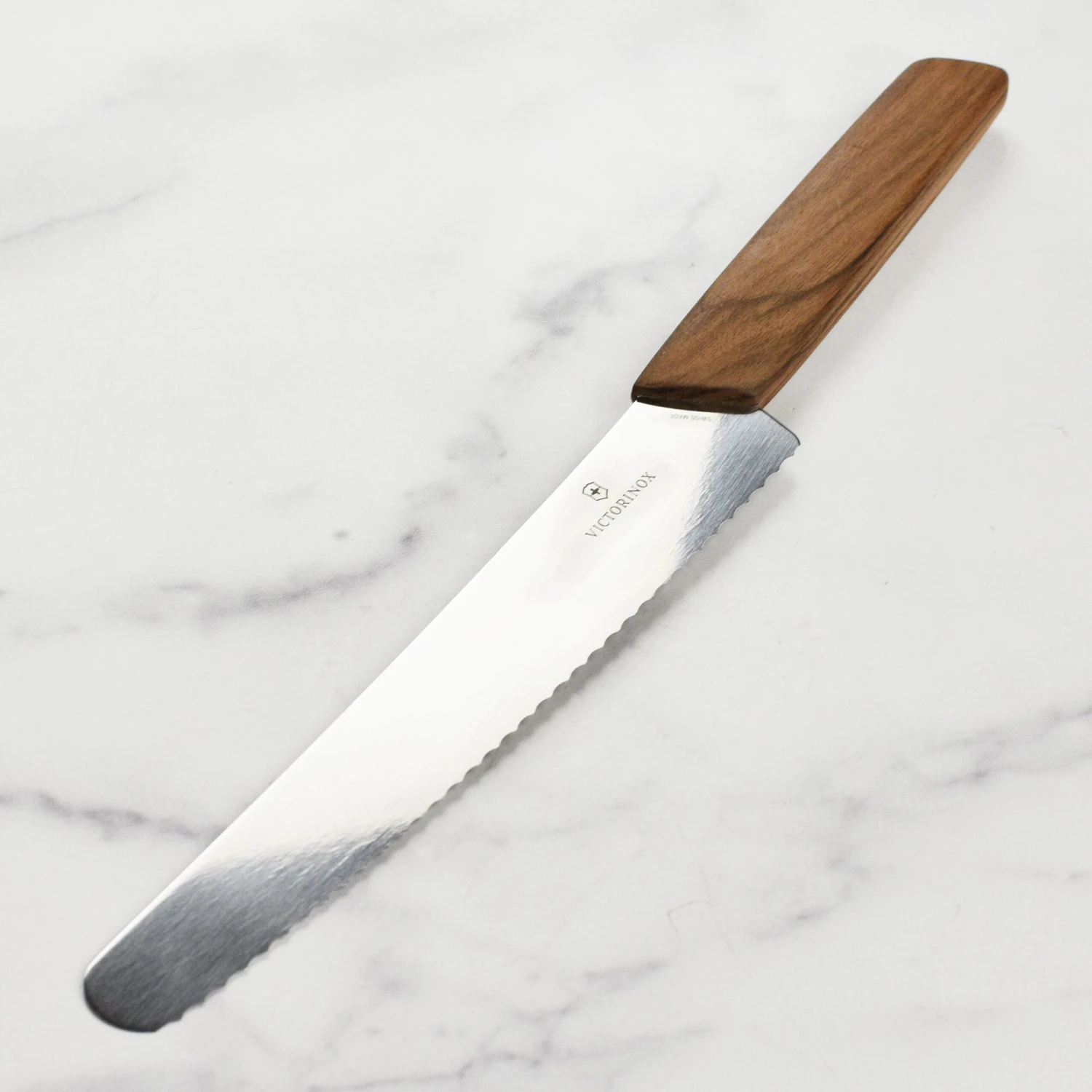 Victorinox Swiss Modern Wood 8.5" Bread Knife 9 Victorinox Swiss Modern Wood 8.5" Bread Knife - Image 7