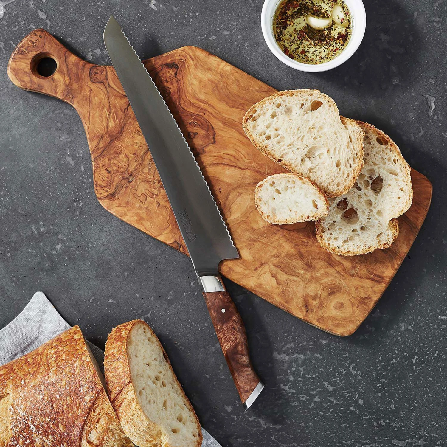 Steelport Carbon Steel 10" Bread Knife 5 Steelport Carbon Steel 10" Bread Knife - Image 3