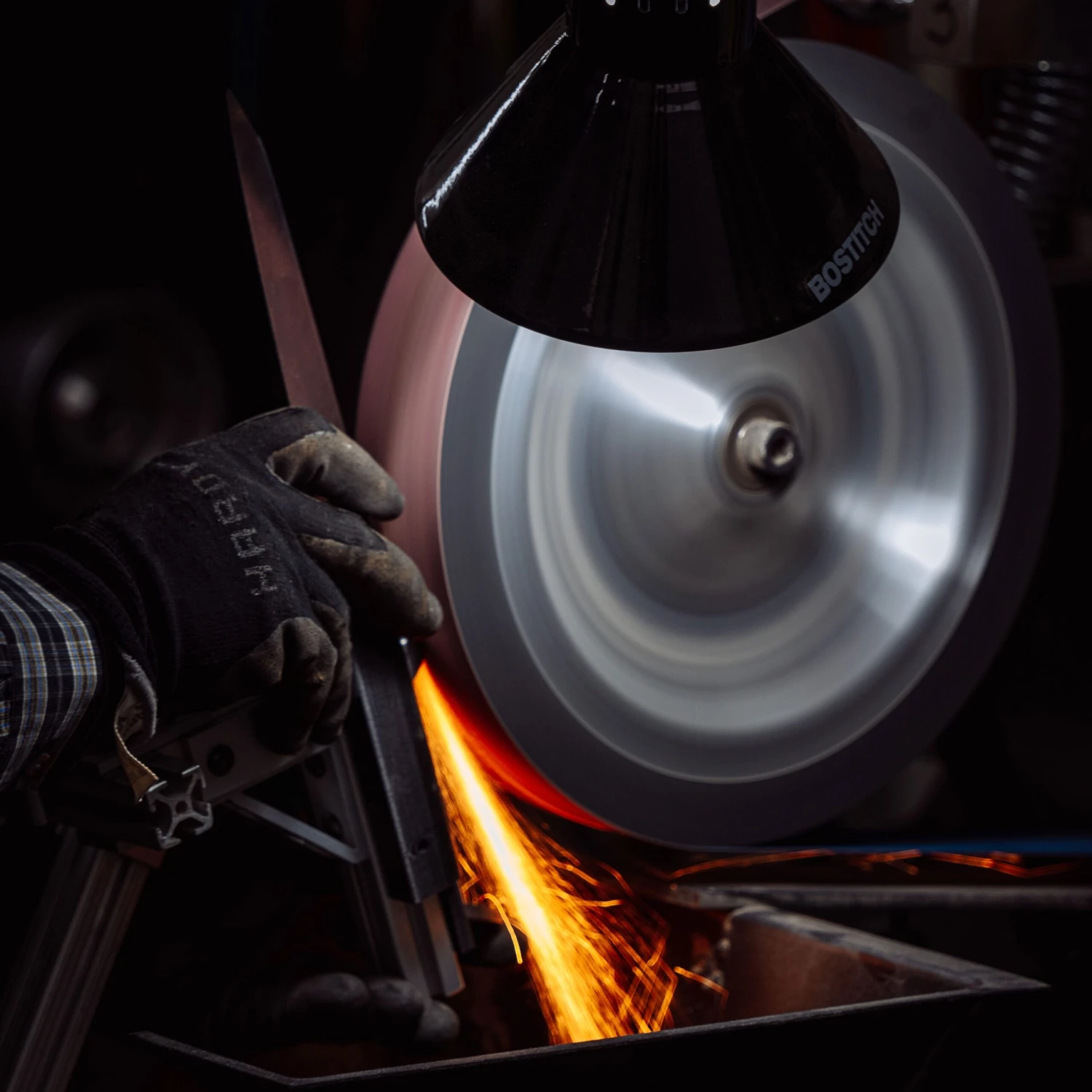 Steelport Carbon Steel 10" Slicing Knife With Oregon Maple Magnetic Sheath 10 Steelport Carbon Steel 10" Slicing Knife With Oregon Maple Magnetic Sheath - Image 8