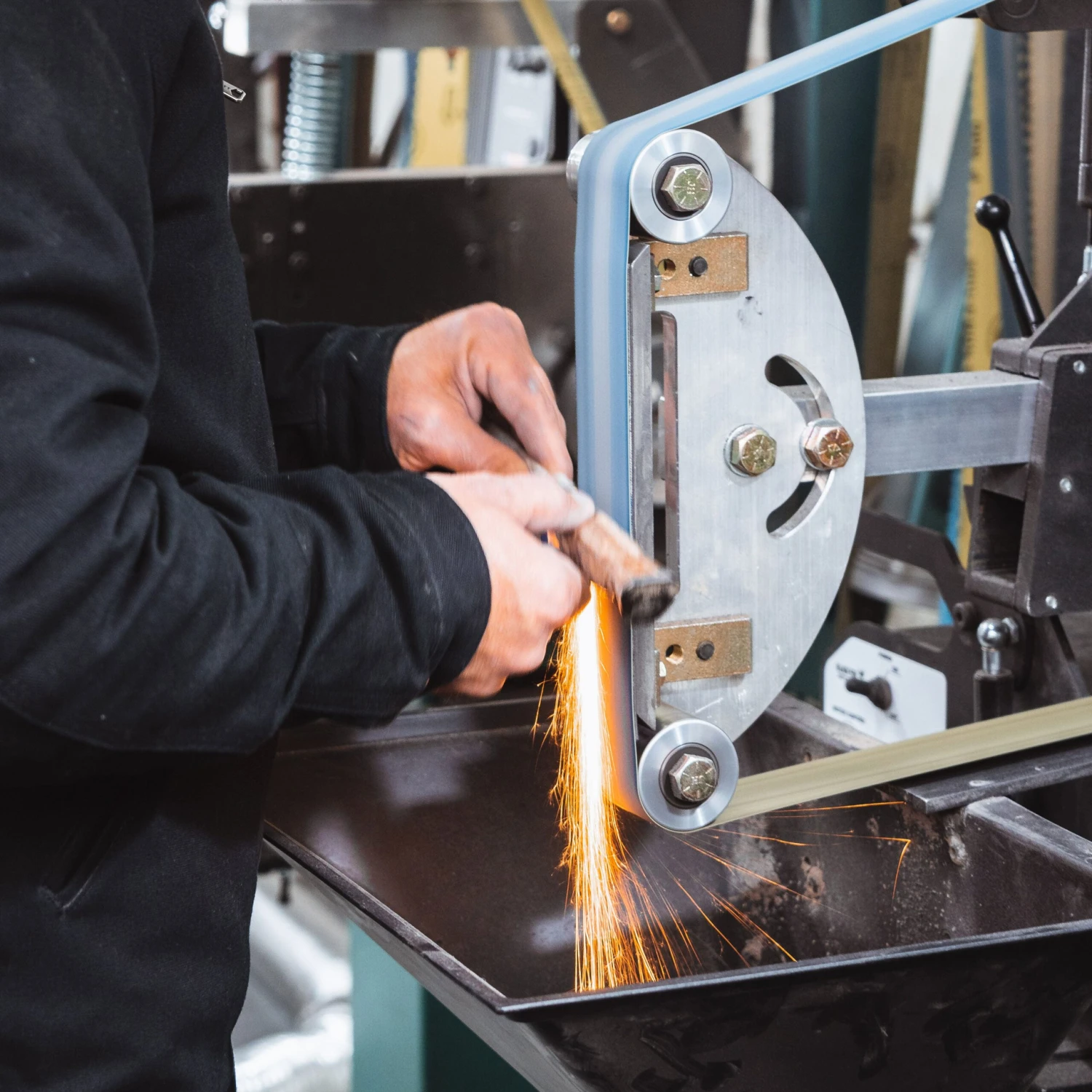 Steelport Carbon Steel 10" Slicing Knife With Oregon Maple Magnetic Sheath 14 Steelport Carbon Steel 10" Slicing Knife With Oregon Maple Magnetic Sheath - Image 12