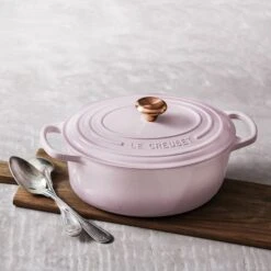 Le Creuset Signature Cast Iron 8-quart Shallot Oval Dutch Oven With Copper Knob -Zwilling Shop 55403 c2421e9e 2743 4558 bce4 5de85b22cdea