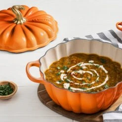 Le Creuset Signature Cast Iron 4-quart Persimmon Pumpkin Cocotte 19 Le Creuset Signature Cast Iron 4-quart Persimmon Pumpkin Cocotte -Zwilling Shop 5 4f39f520 0d3b 490a 942d c2345ed02bc5