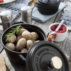 Staub 0.25-quart Matte Black Mini Round Dutch Oven 16 Staub 0.25-quart Matte Black Mini Round Dutch Oven -Zwilling Shop 65013 round cocotte 24cm black ls