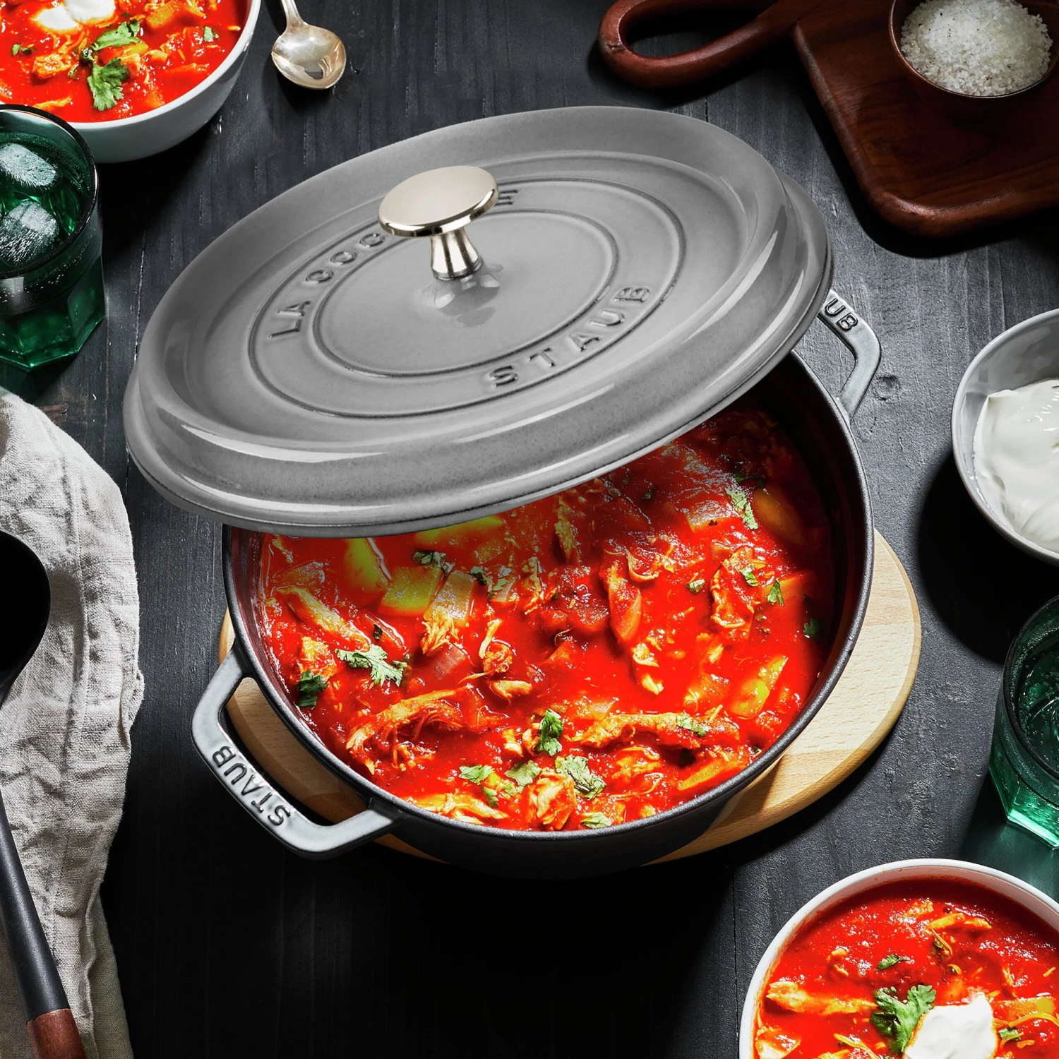 Staub 13.25-quart Graphite Gray Round Dutch Oven 9 Staub 13.25-quart Graphite Gray Round Dutch Oven - Image 7