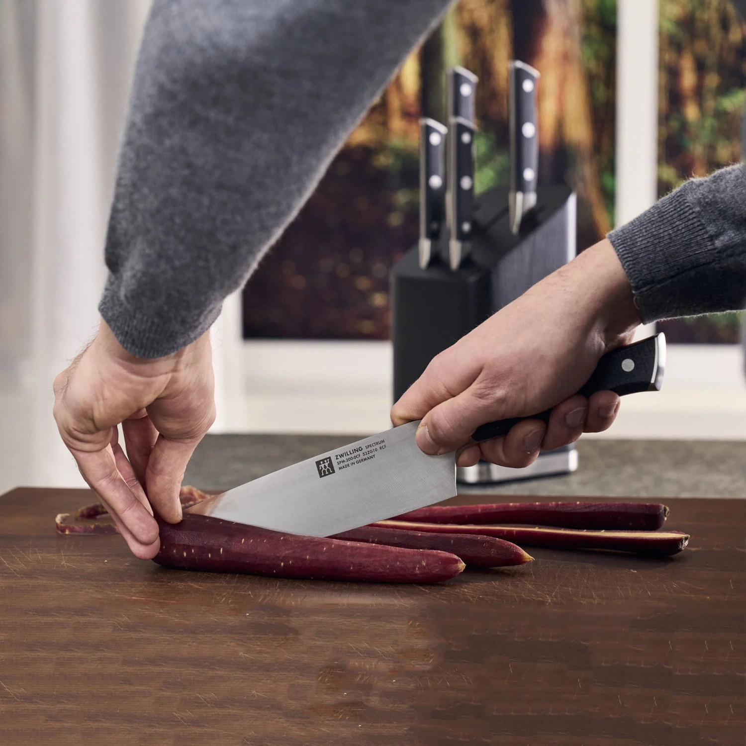 Zwilling Spectrum 8" Chef's Knife 7 Zwilling Spectrum 8" Chef's Knife - Image 5