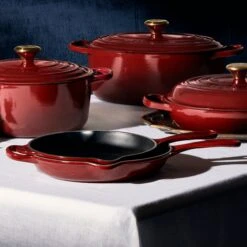 Le Creuset Signature Cast Iron 10.25" Rhone Skillet -Zwilling Shop 7 84abd26e ebed 4c3a 97be 17d2893b6aa6